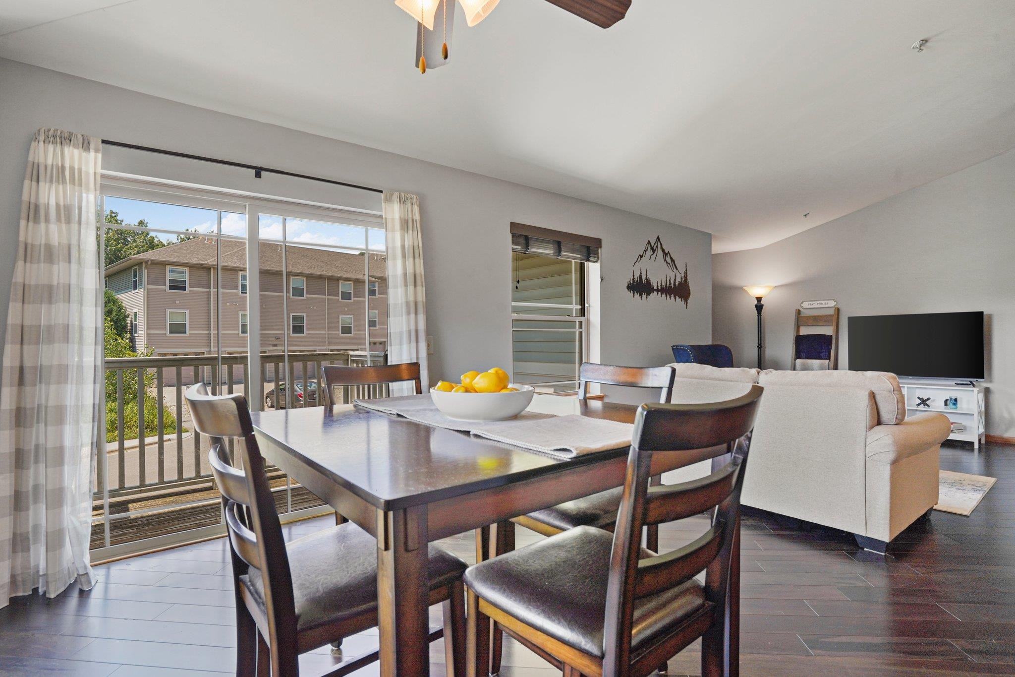 2832 Pleasant View Road 202
