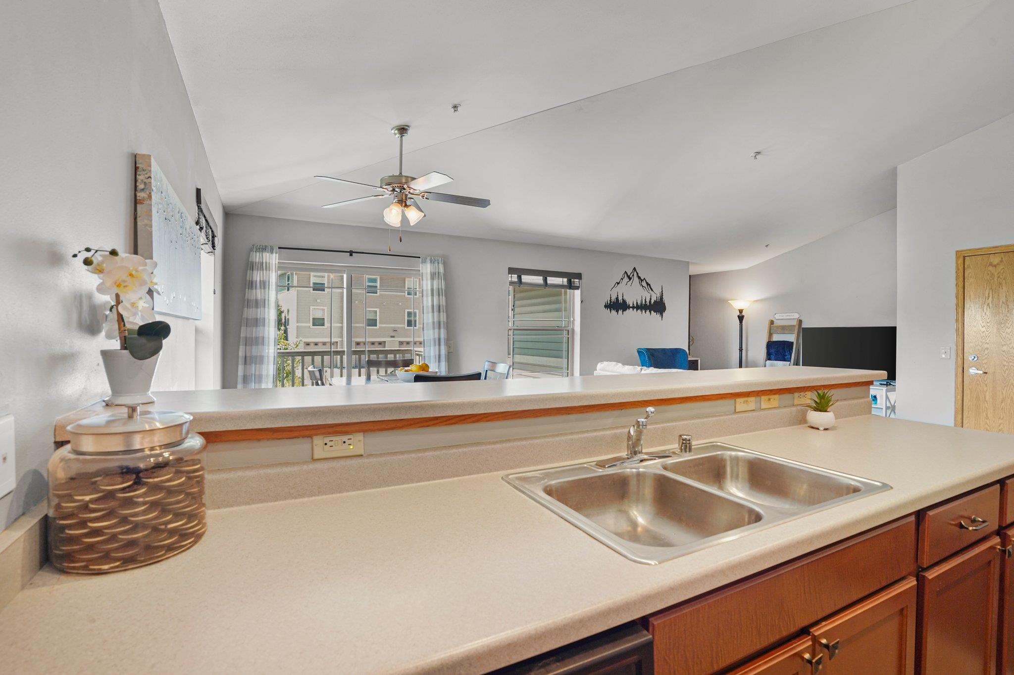 2832 Pleasant View Road 202