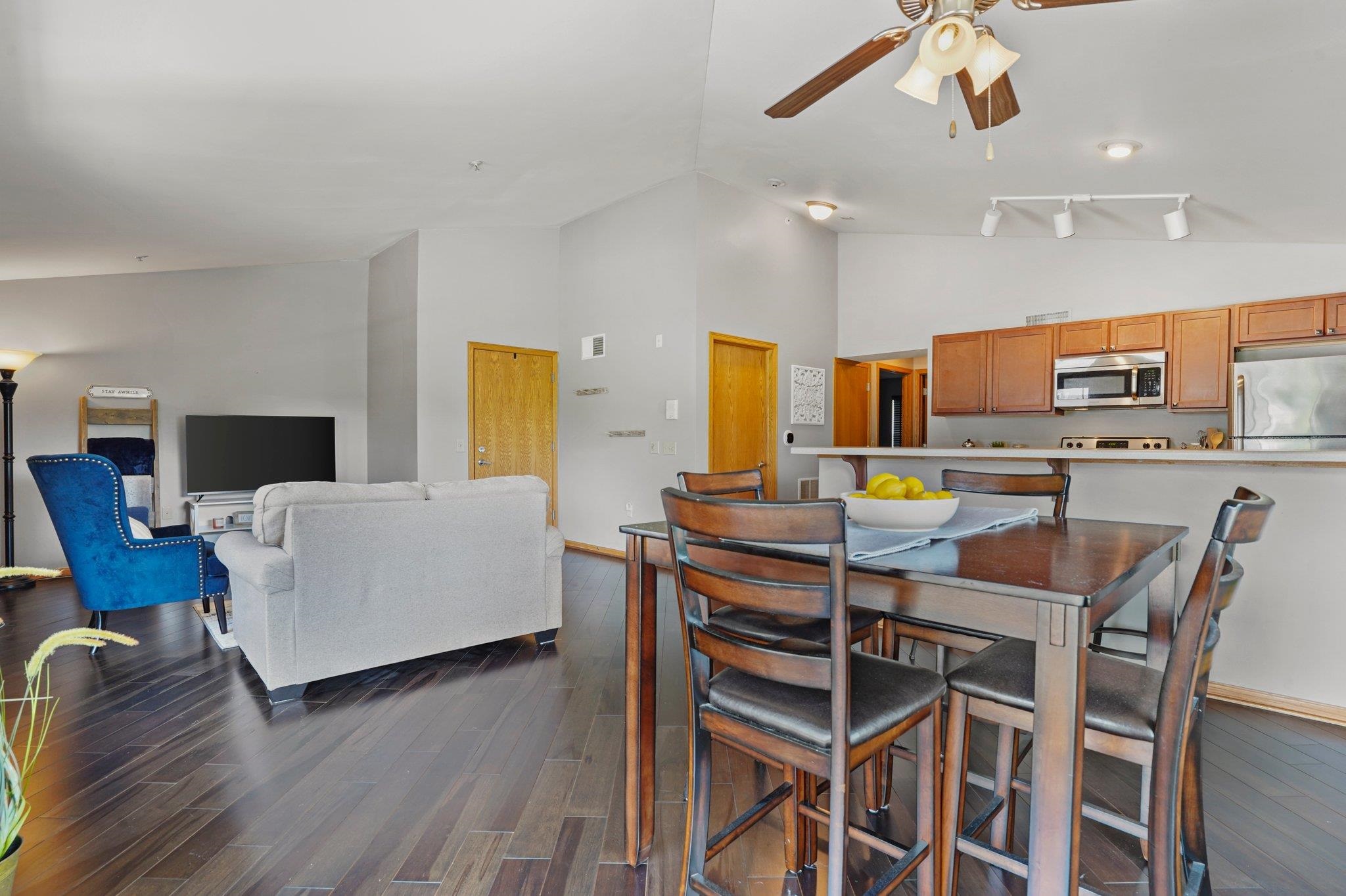 2832 Pleasant View Road 202