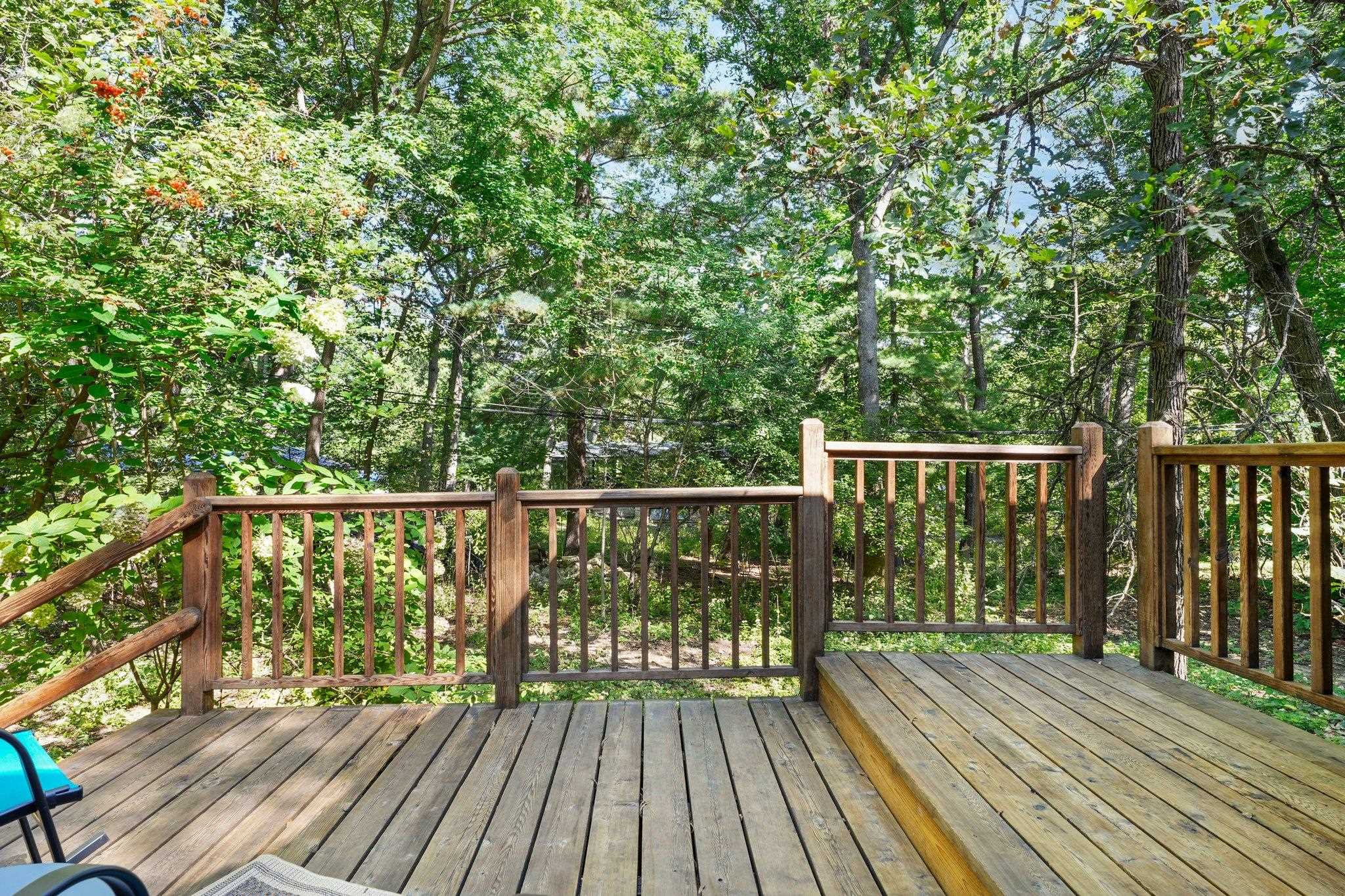 2538 Marshall Parkway