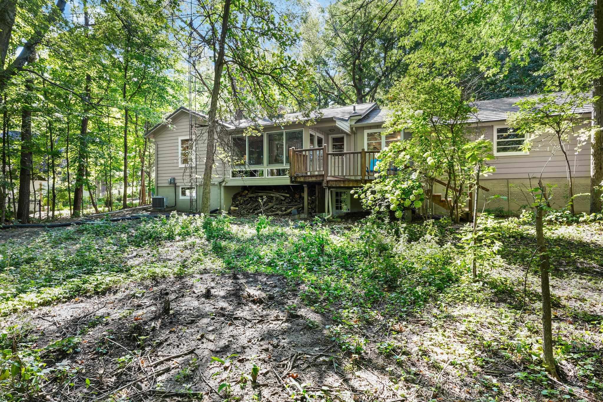 2538 Marshall Parkway