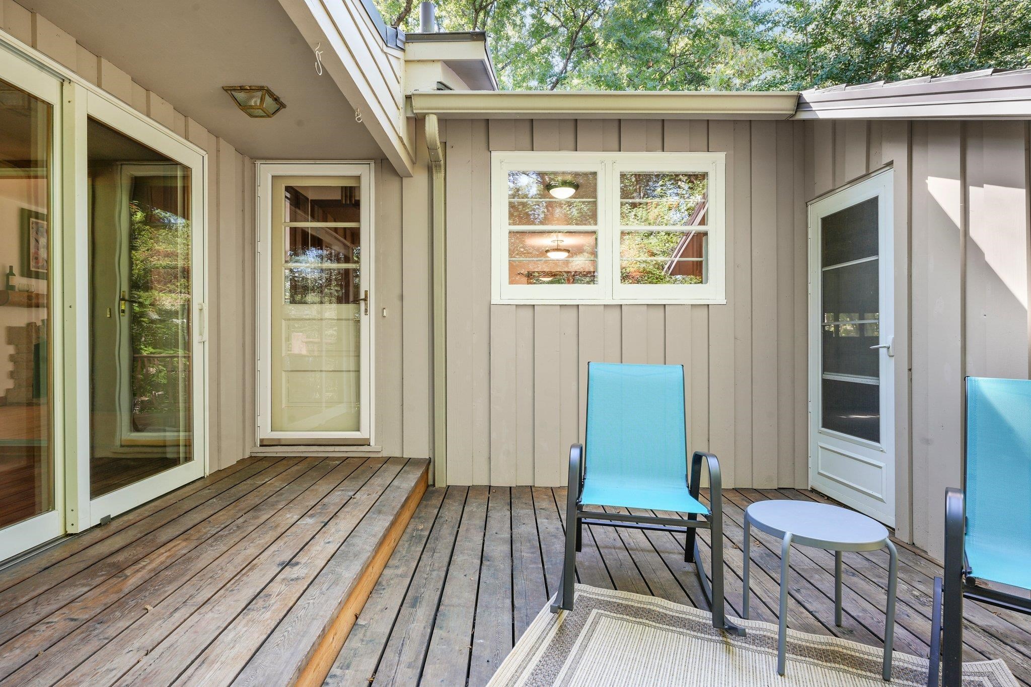 2538 Marshall Parkway