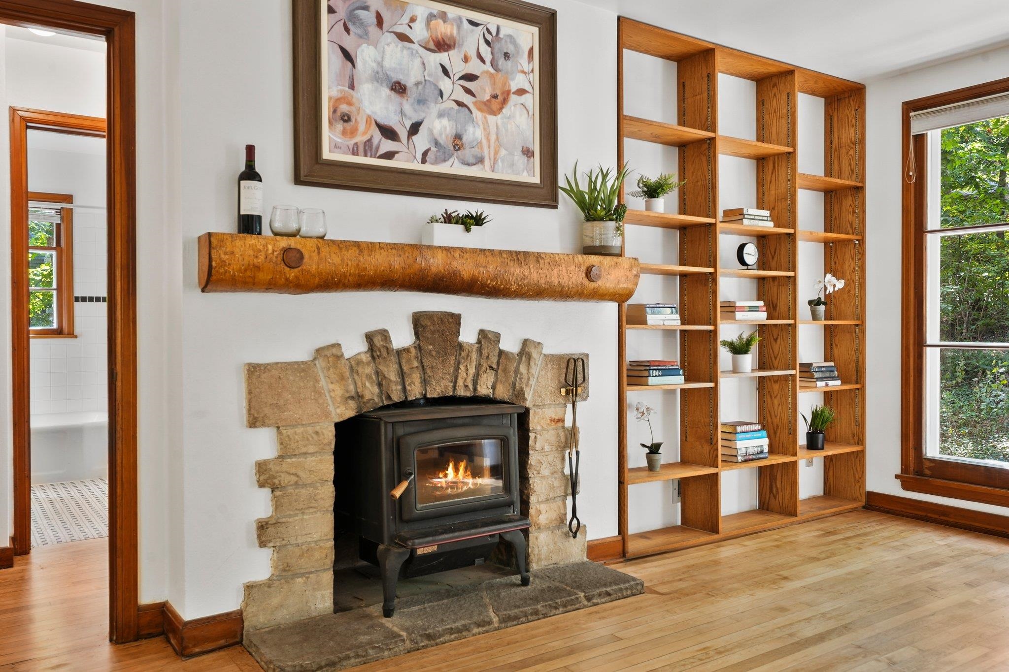 2538 Marshall Parkway