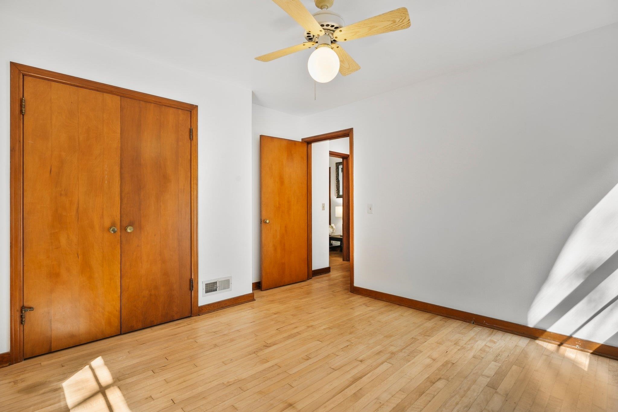 2538 Marshall Parkway