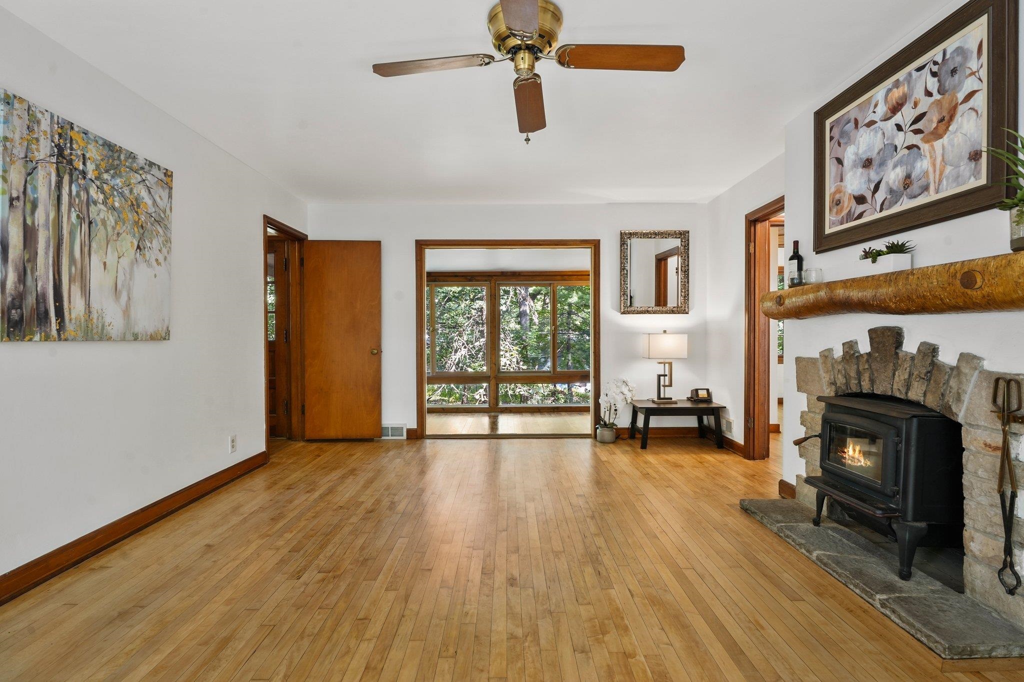 2538 Marshall Parkway
