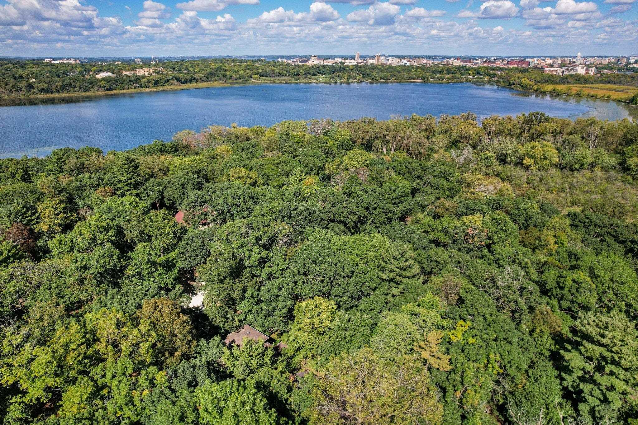 2538 Marshall Parkway