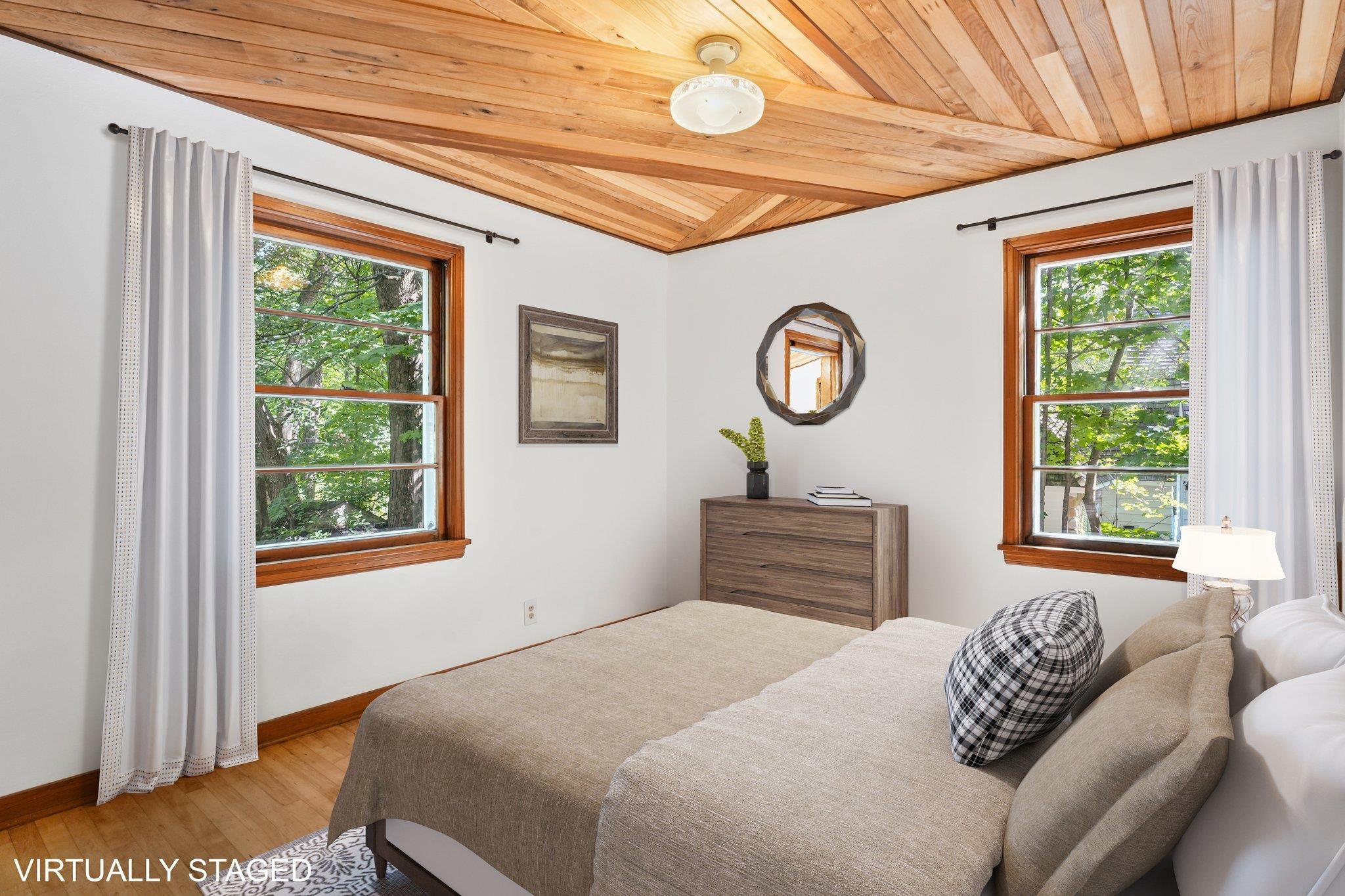 2538 Marshall Parkway