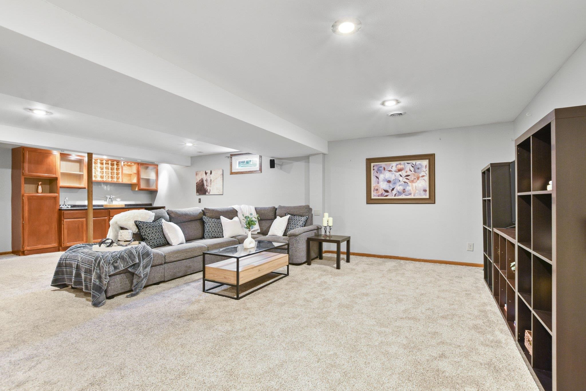 7301 Gladstone Drive