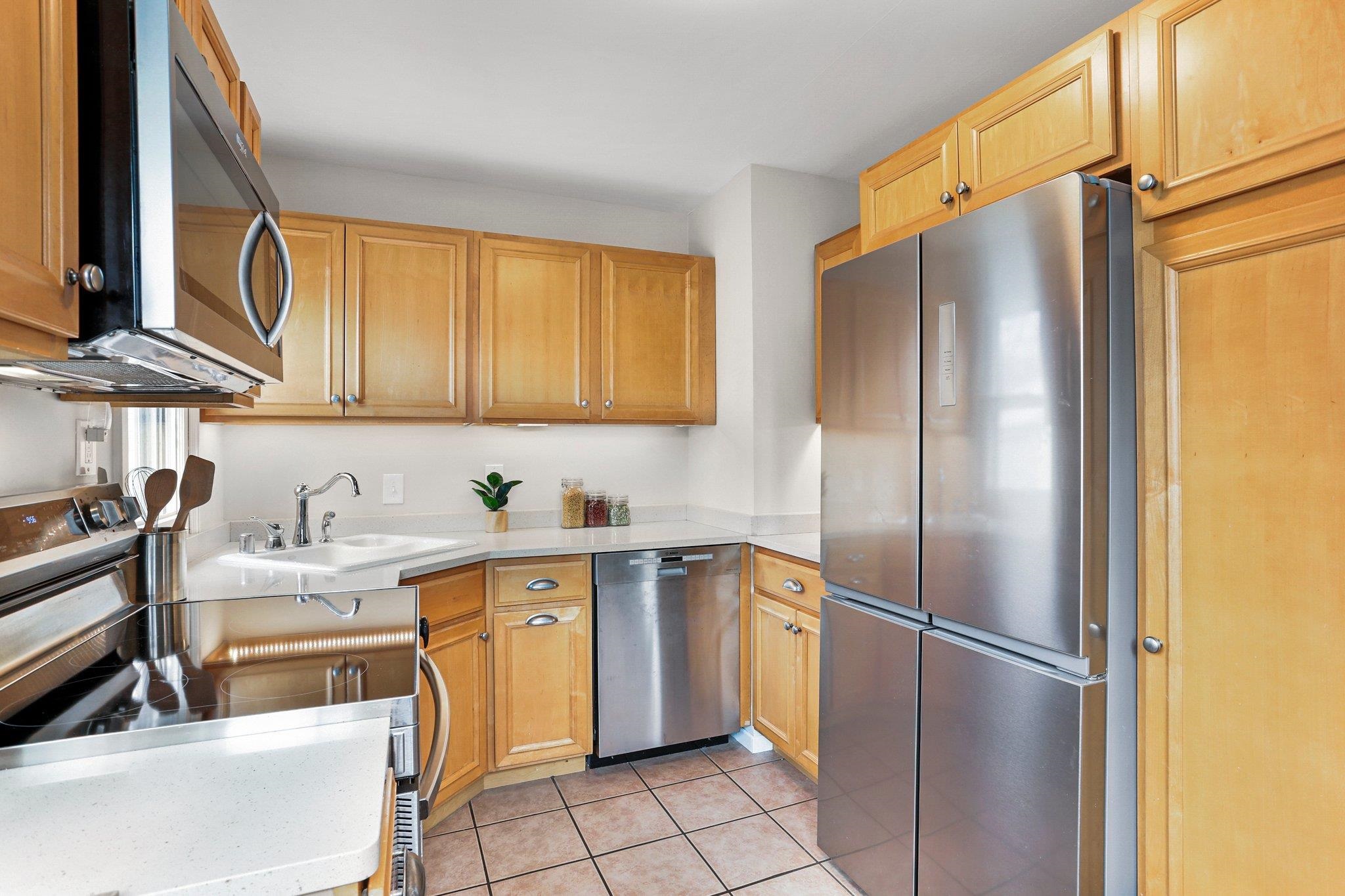 2405 Myrtle Street