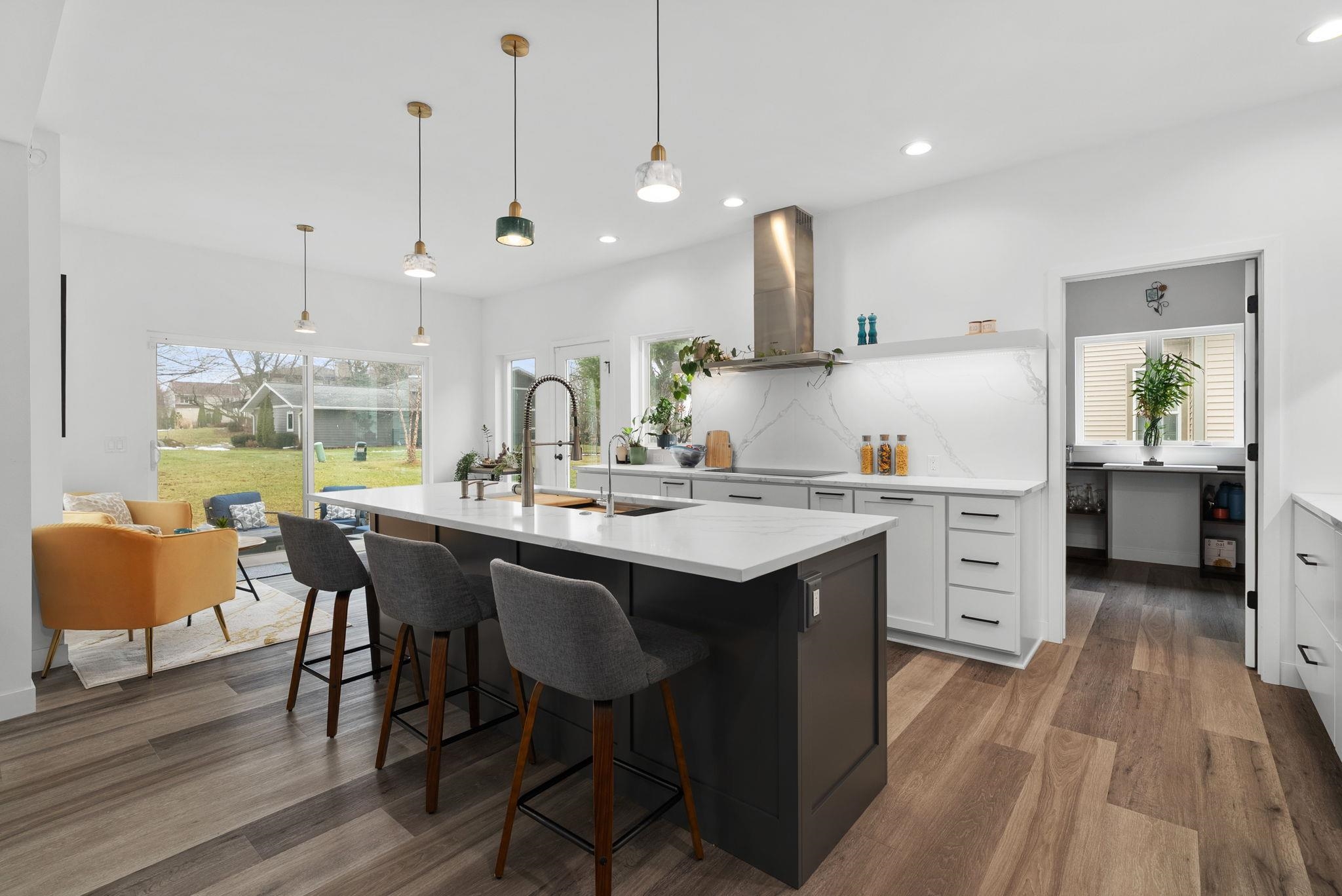 1119 Red Rock Lane