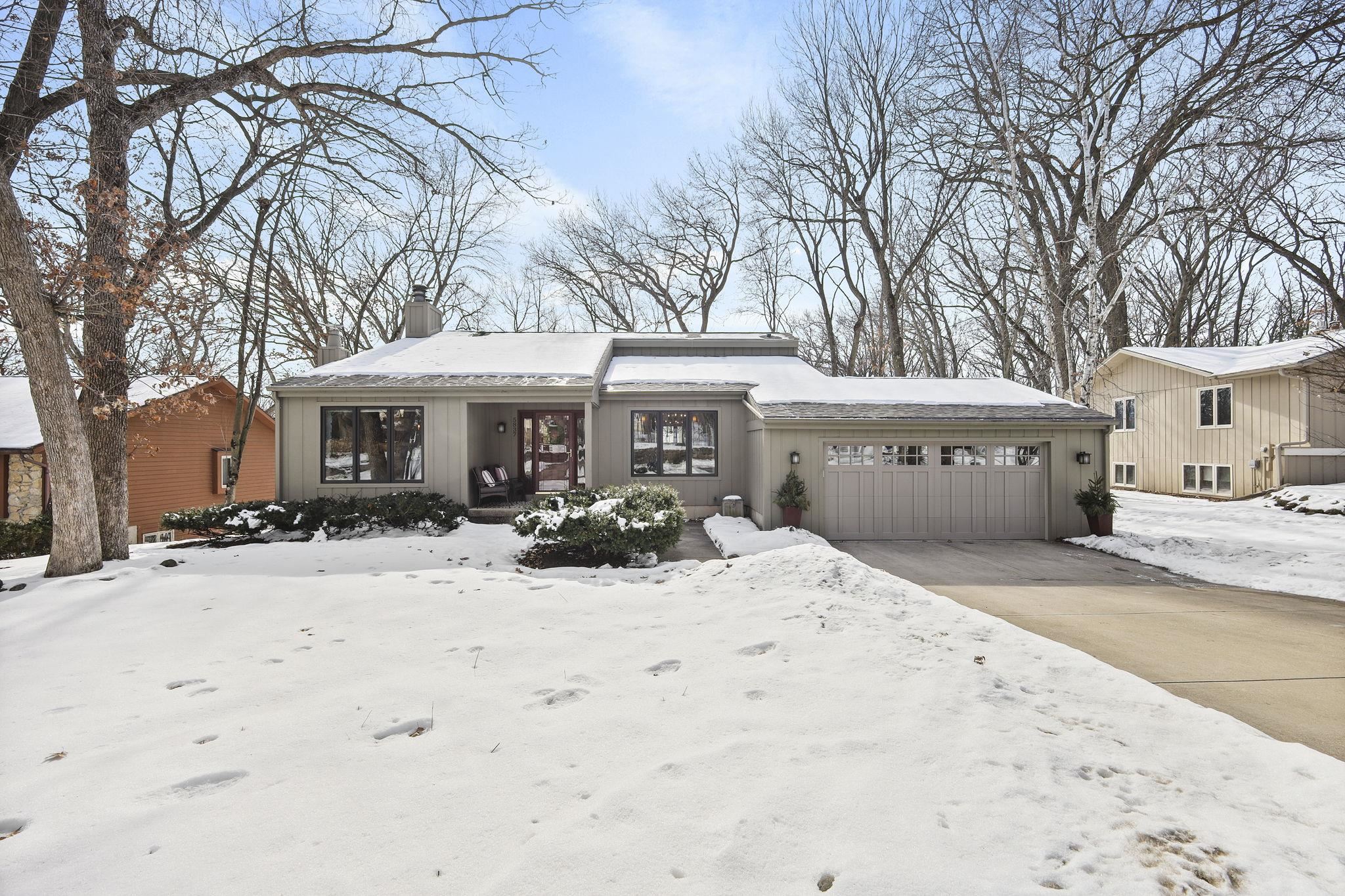 5837 Woods Edge Road
