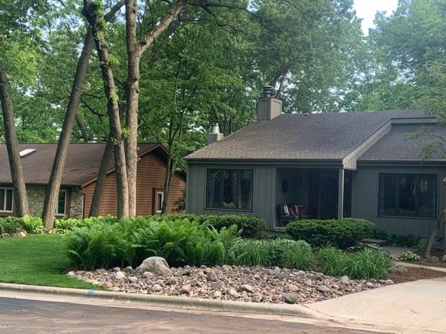 5837 Woods Edge Road