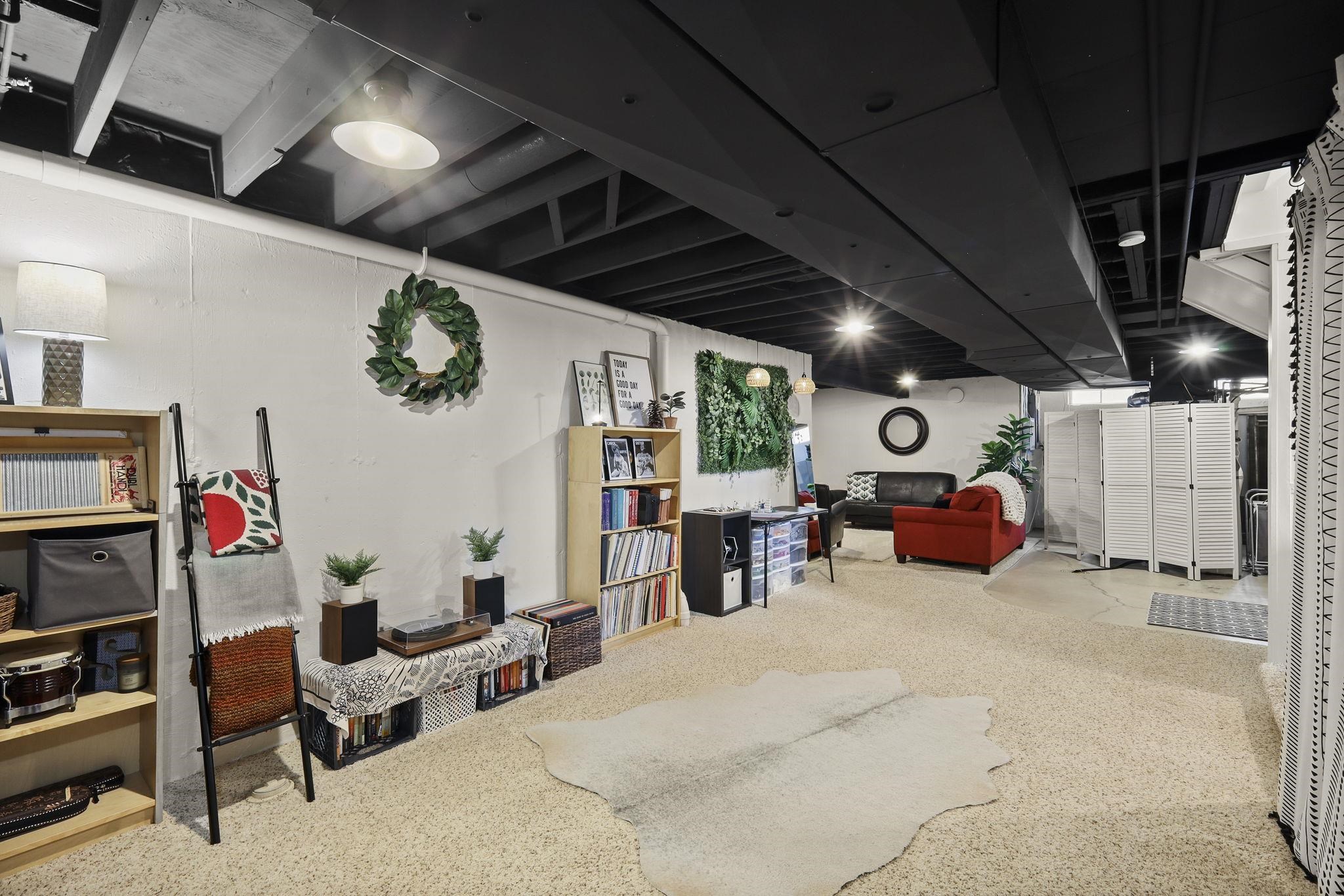 5837 Woods Edge Road