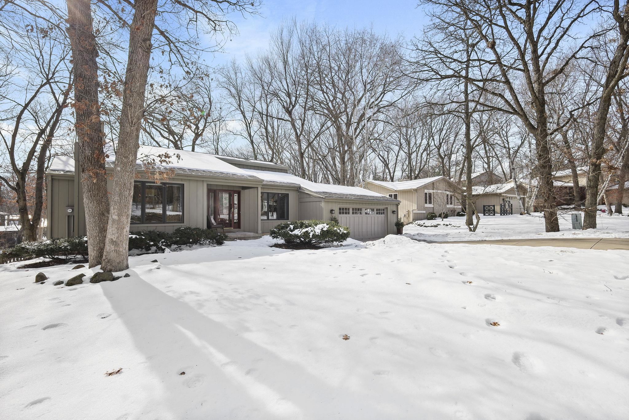 5837 Woods Edge Road
