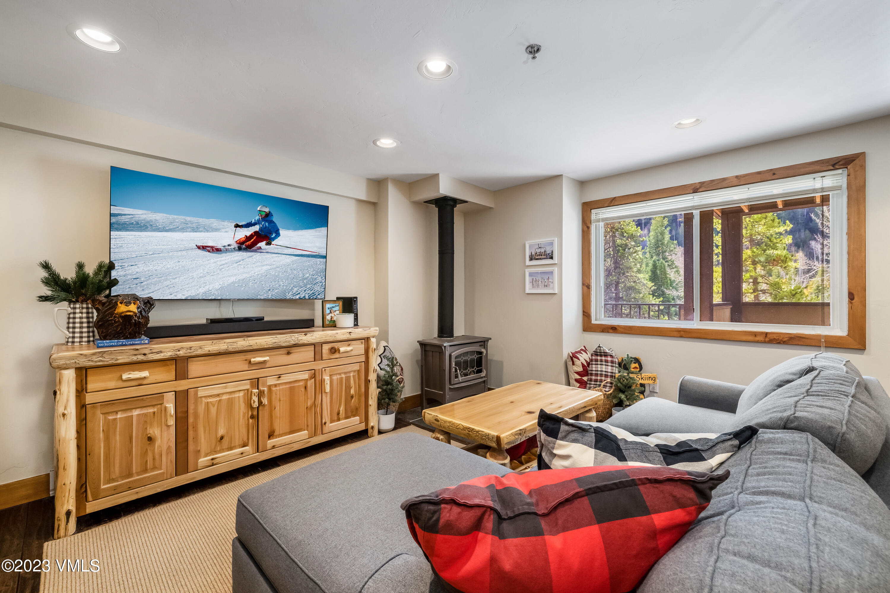 4295 Columbine Drive, 11A