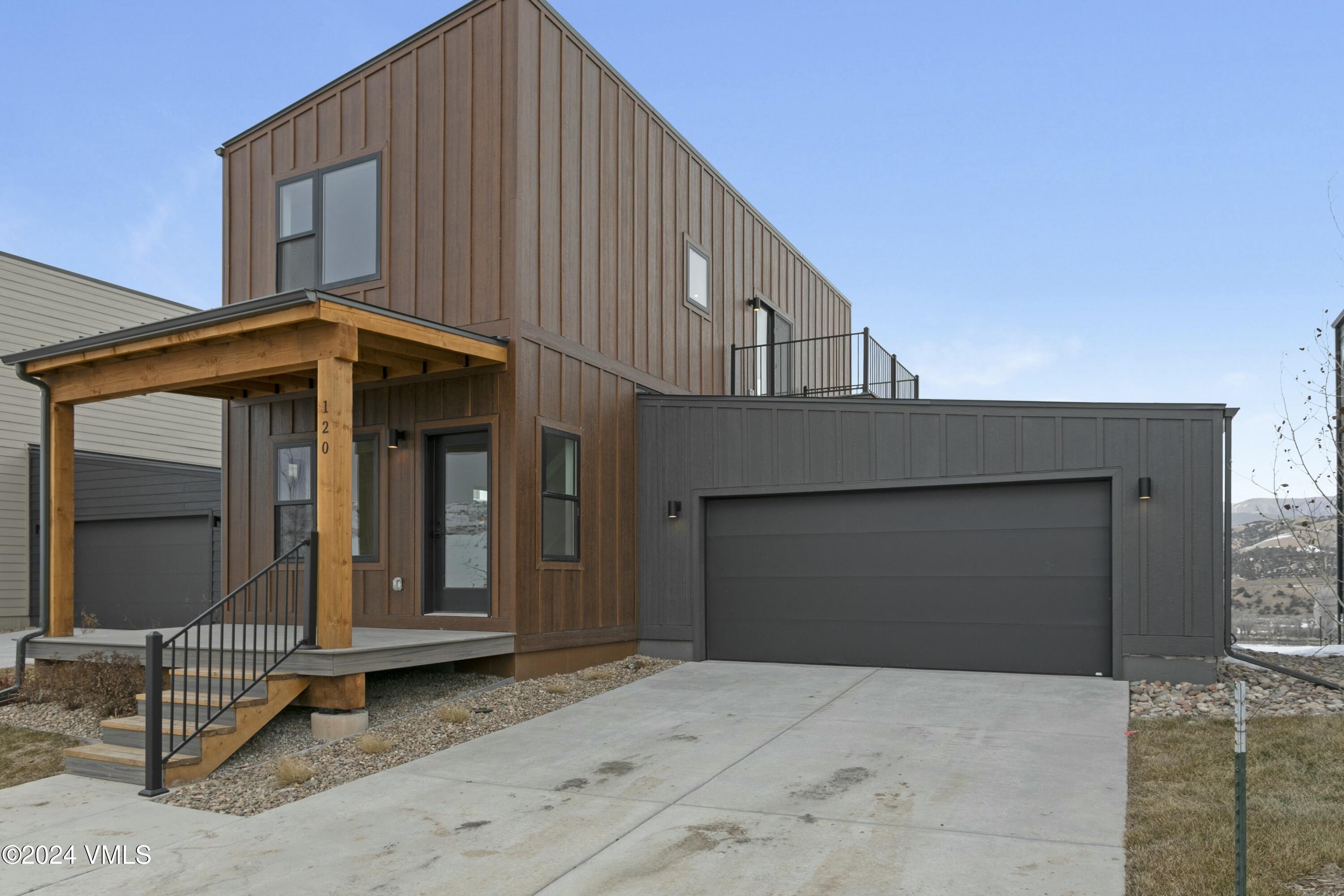 128 Kali Lane