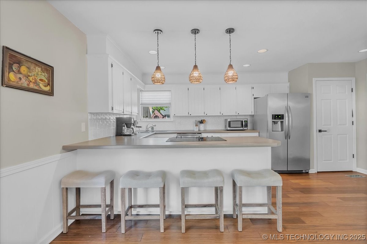 100 W Union Street