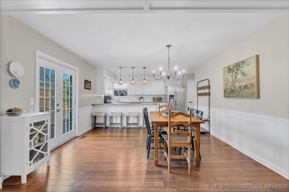100 W Union Street