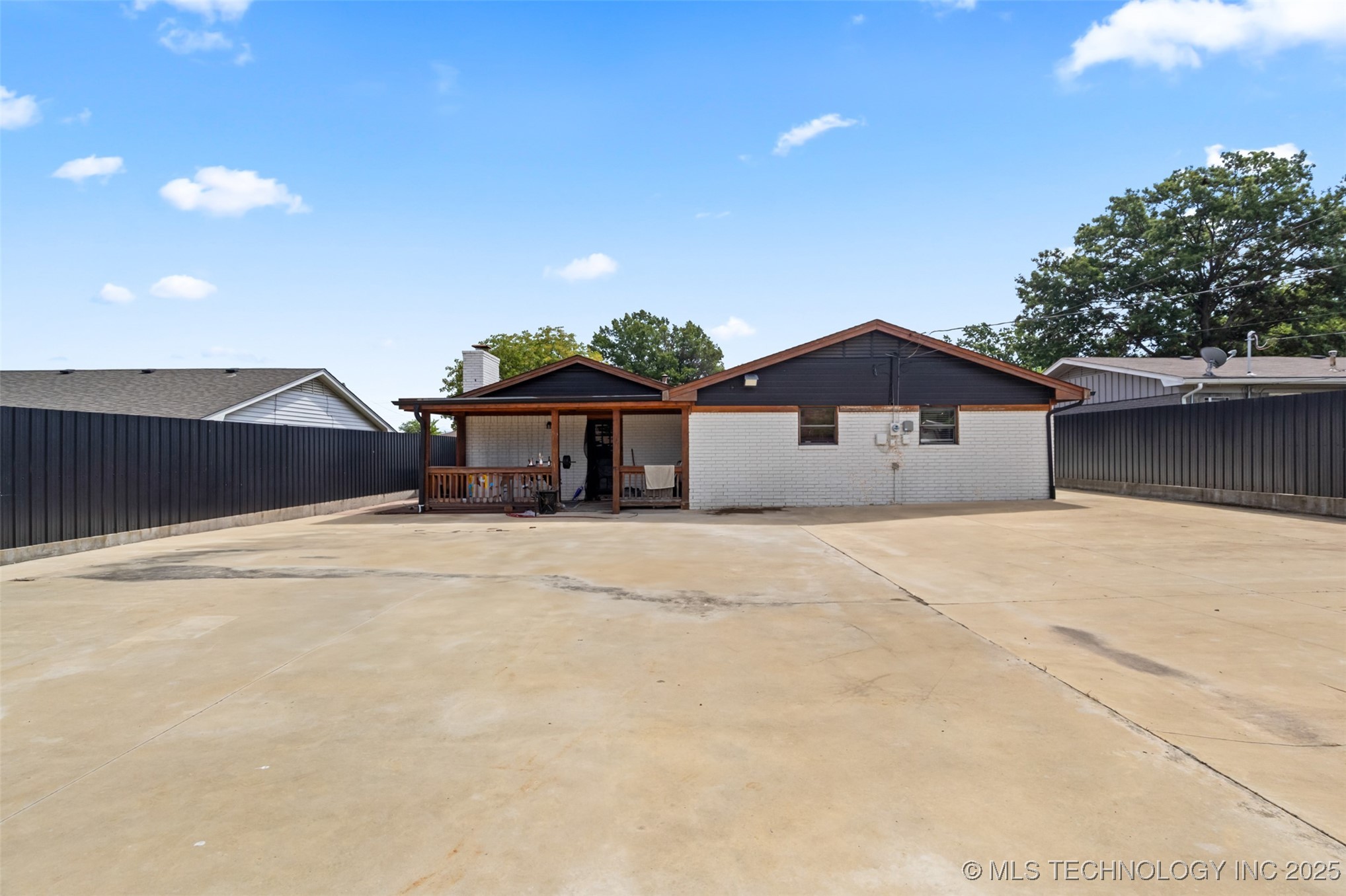 236 S 120th East Avenue