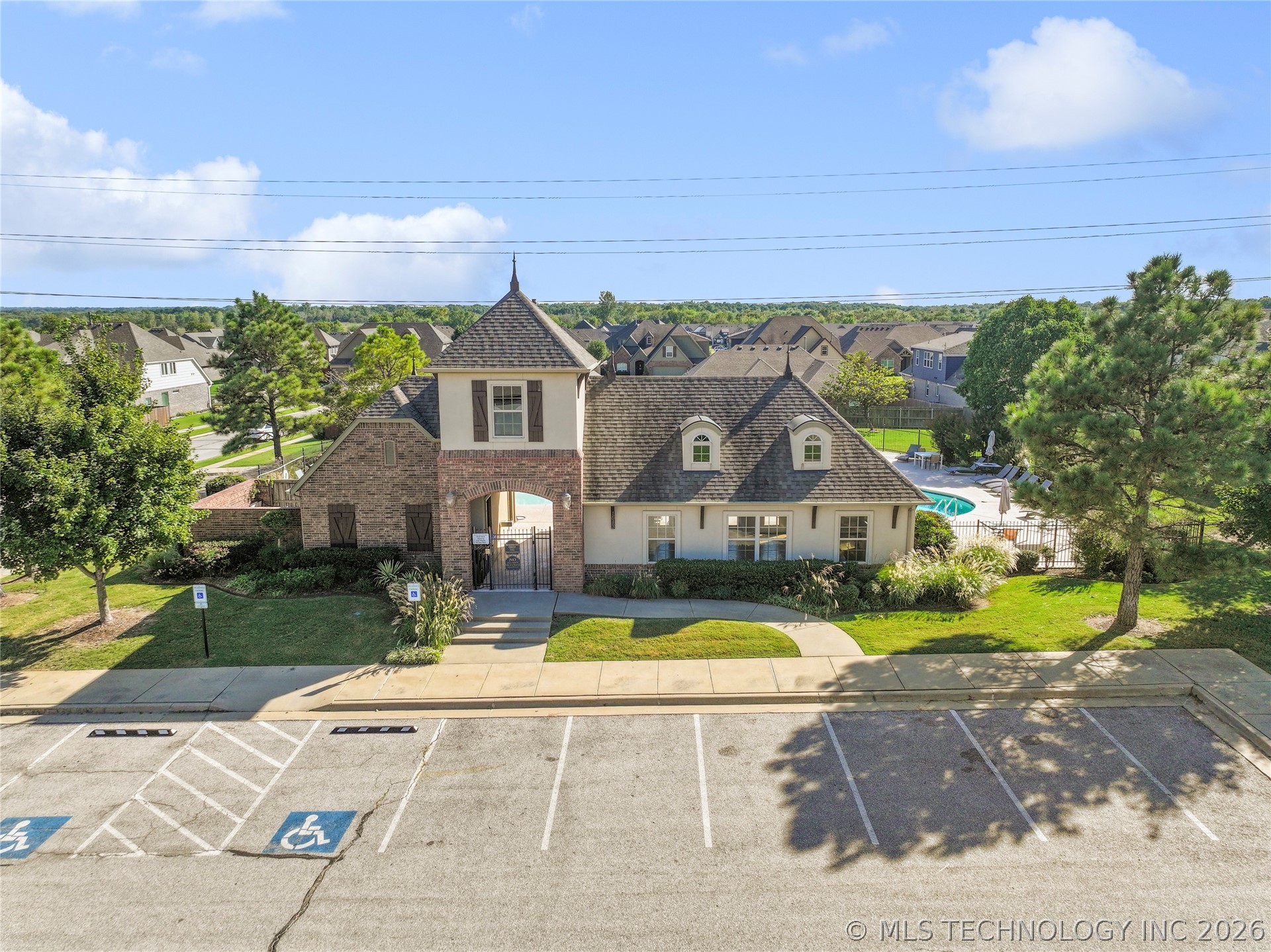 3703 S 13th Place
