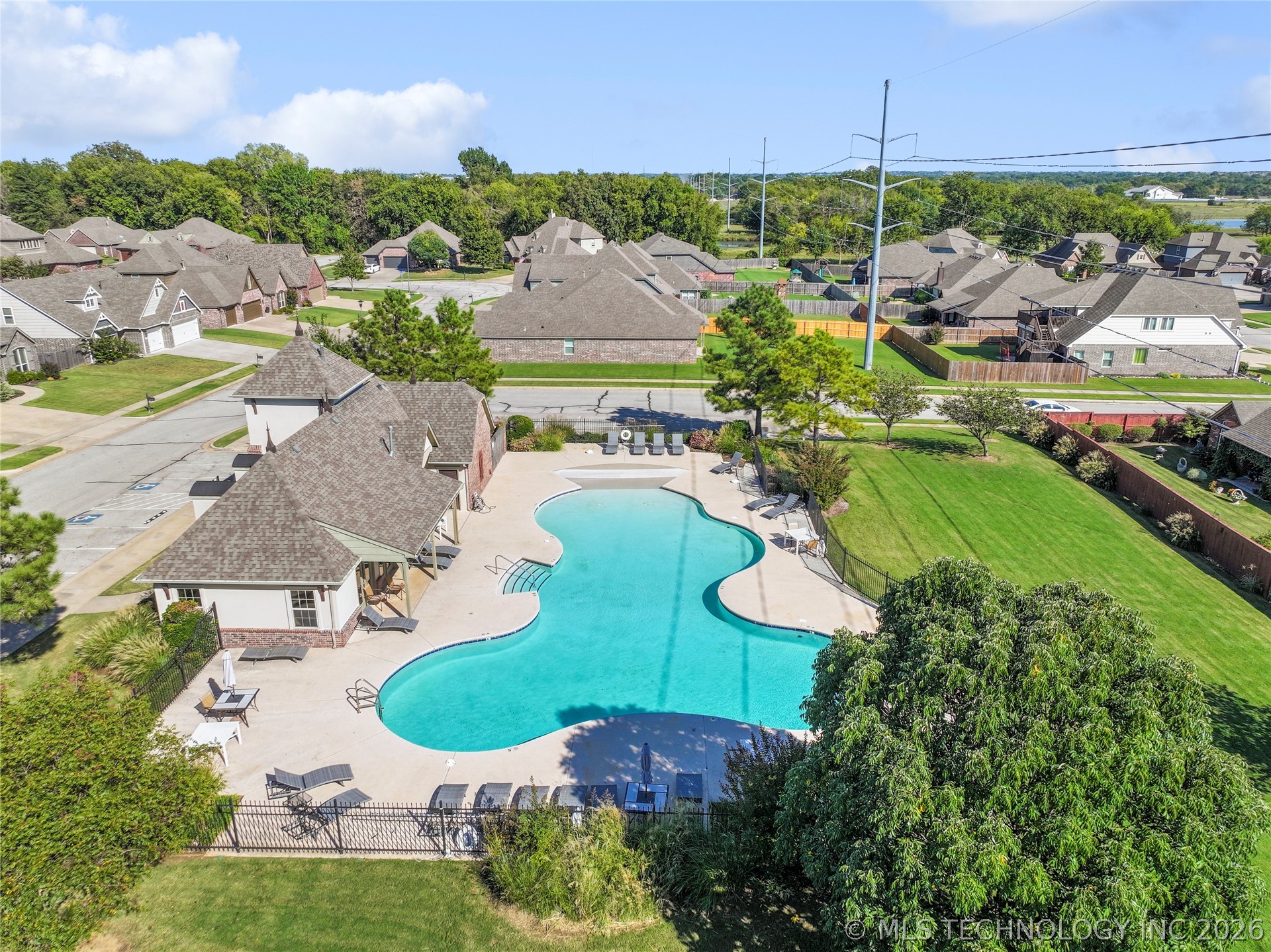3703 S 13th Place