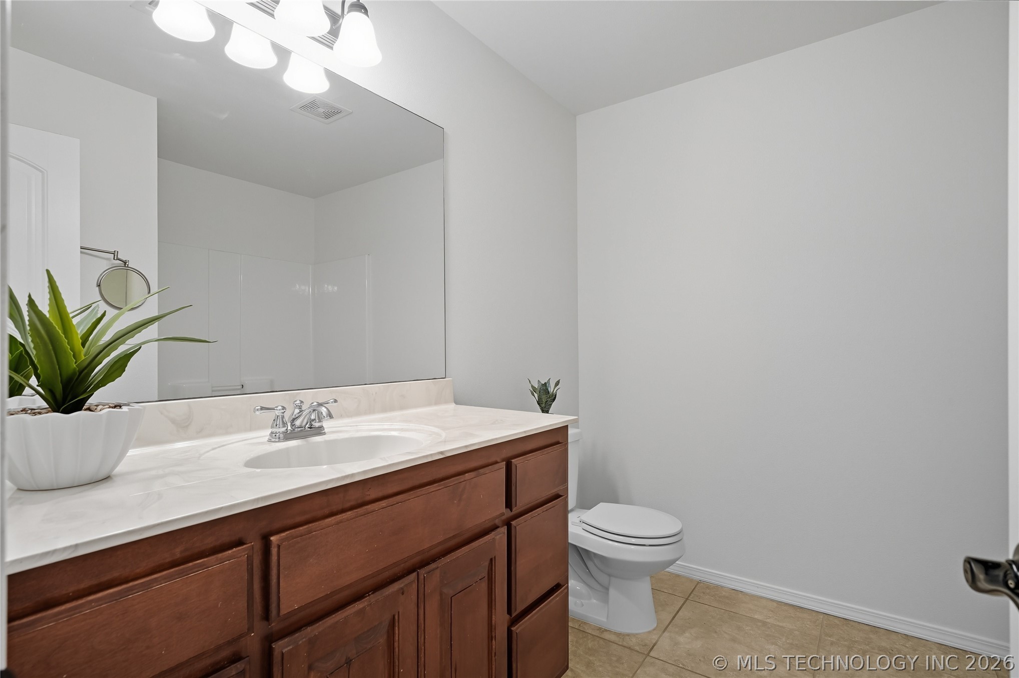 3703 S 13th Place