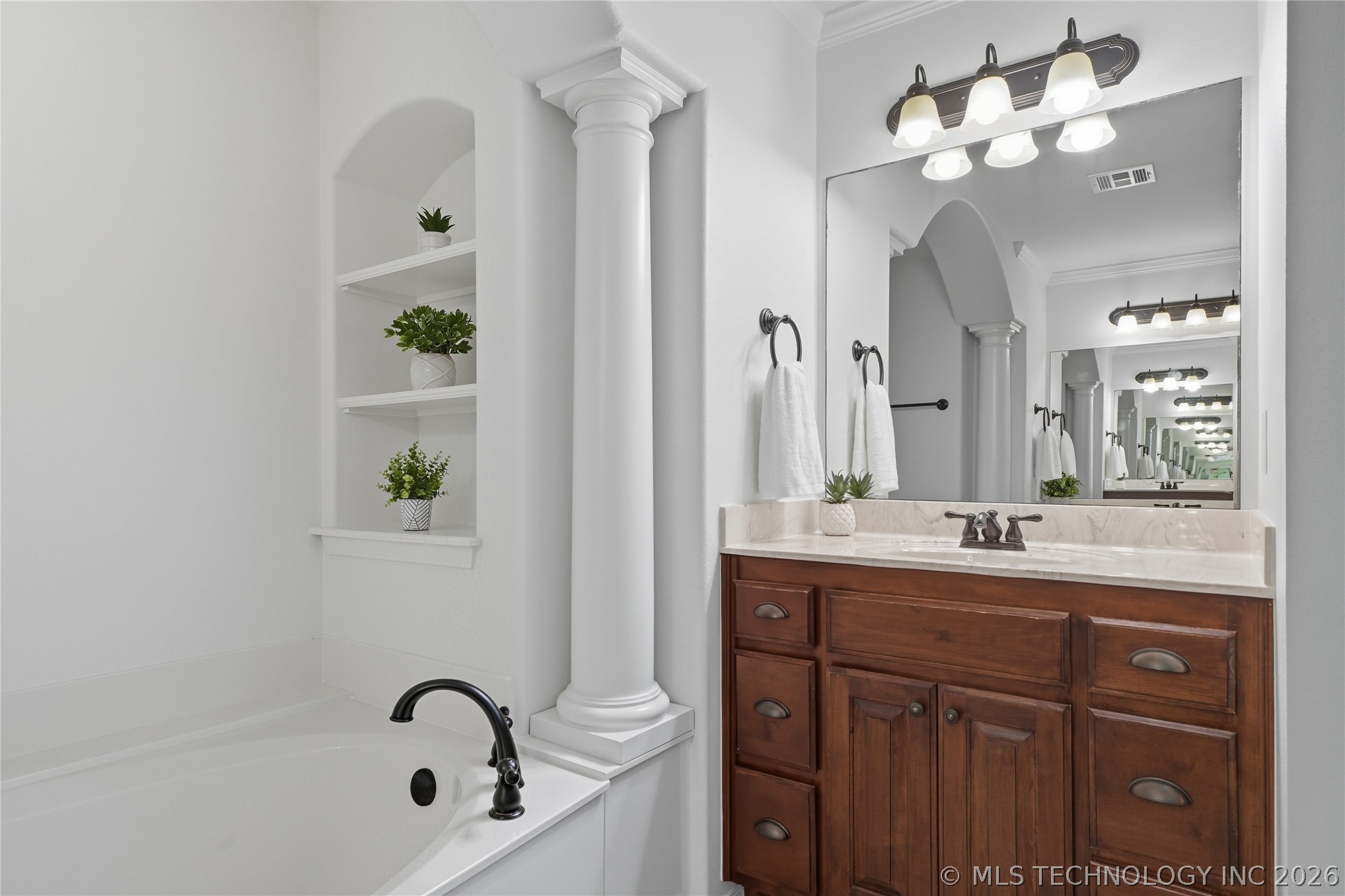 3703 S 13th Place