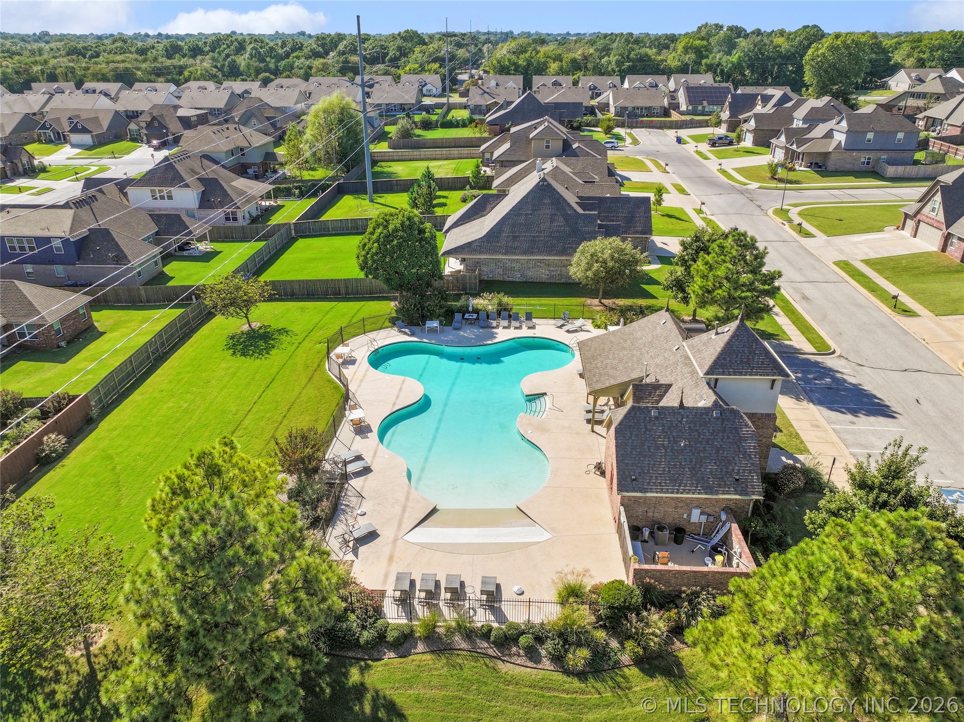 3703 S 13th Place