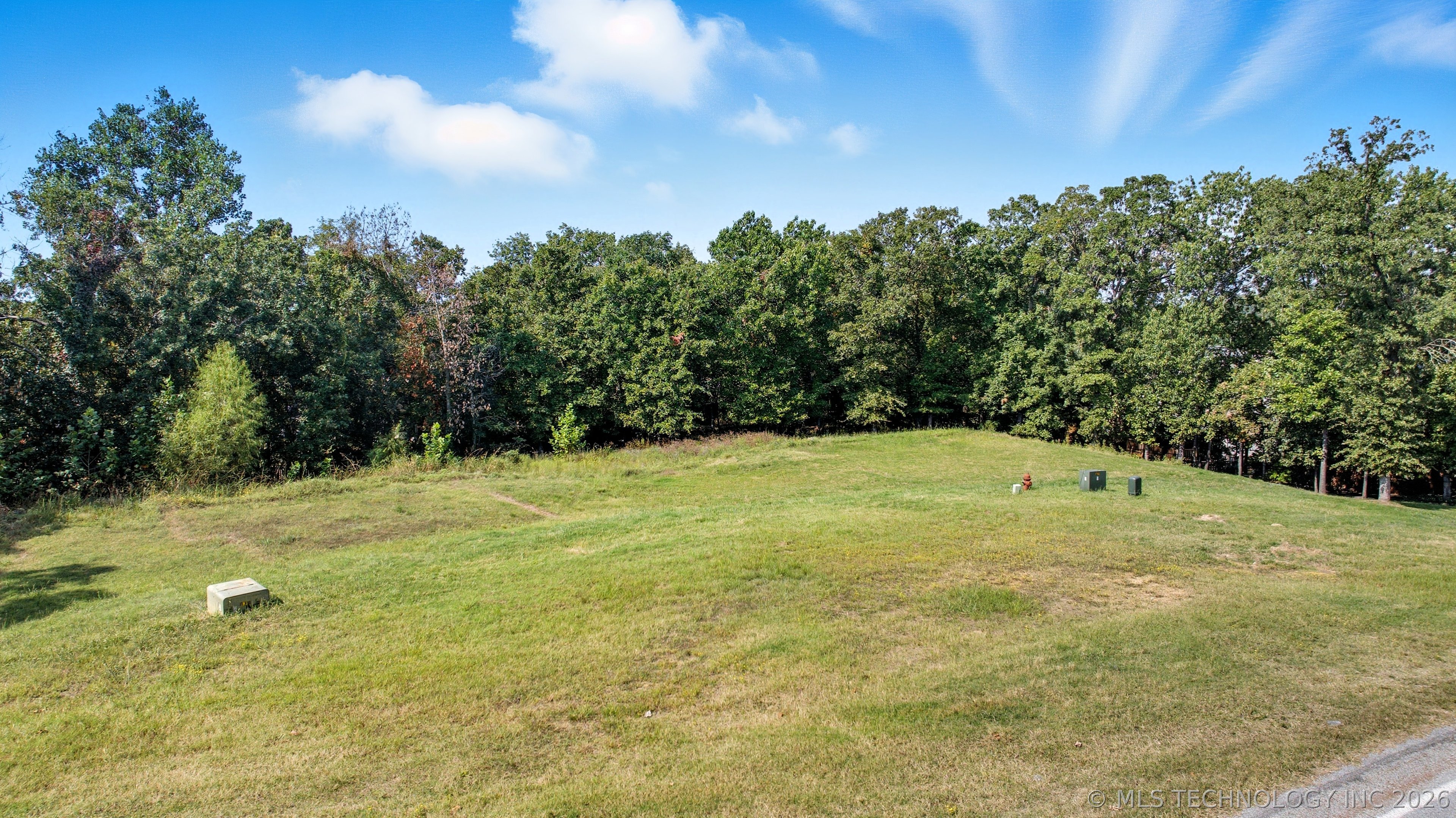 718 E Old North Road