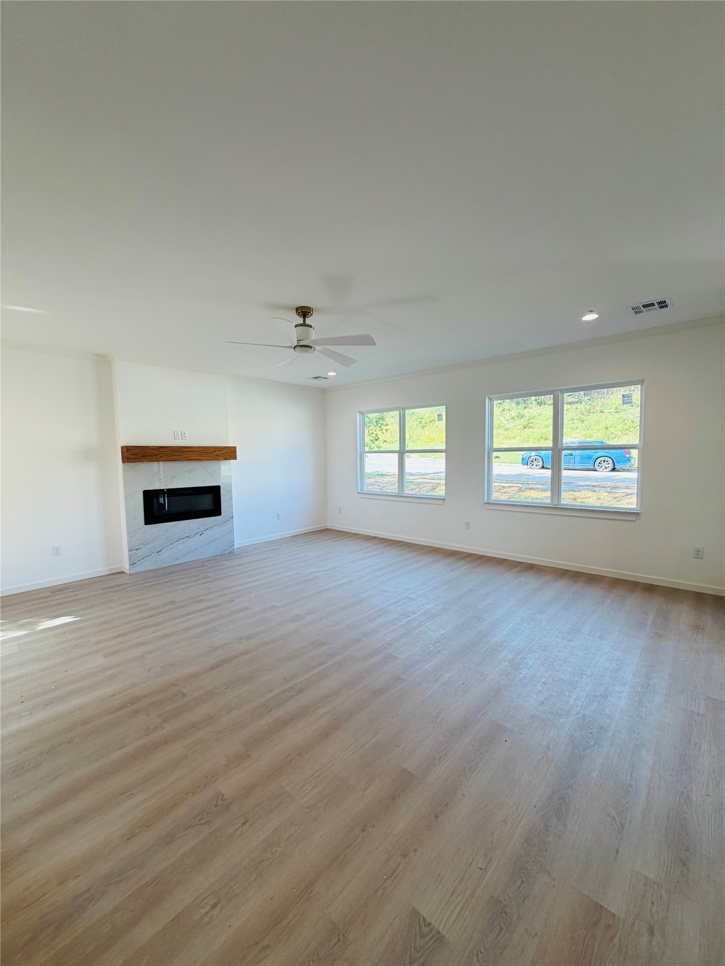 1515 N Waco Avenue