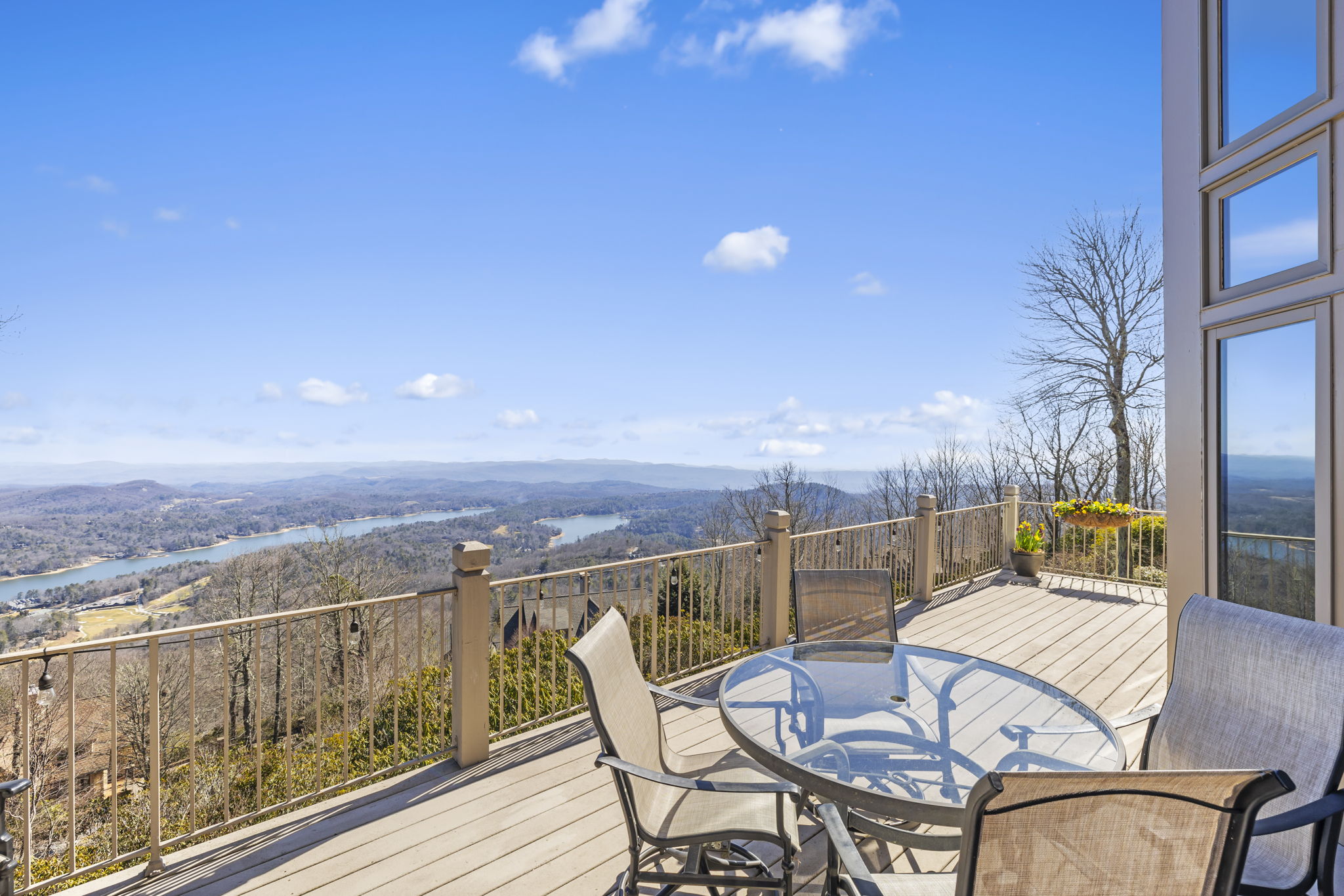 1482 Toxaway Drive