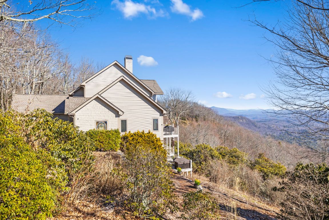 1482 Toxaway Drive