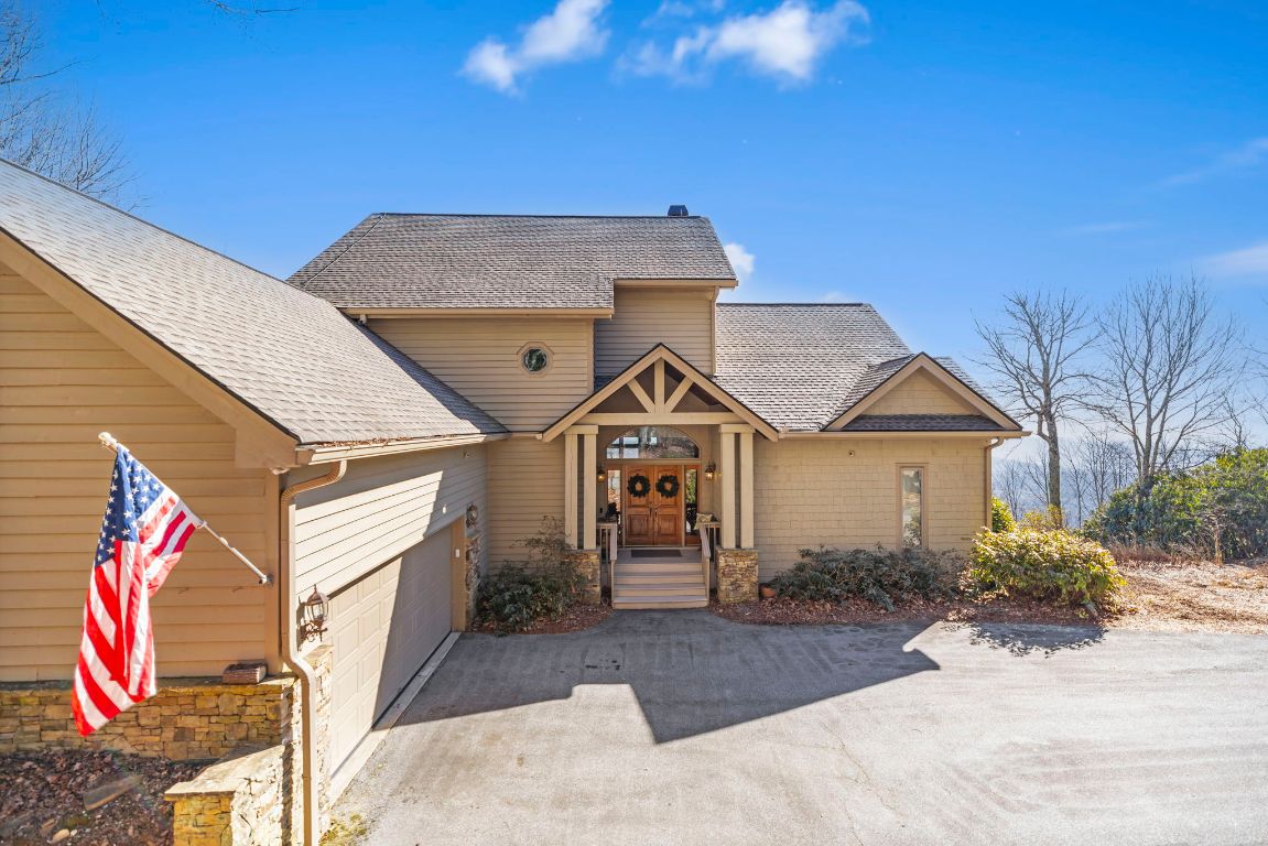 1482 Toxaway Drive