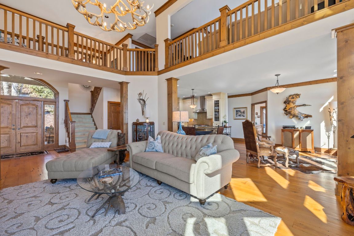 1482 Toxaway Drive