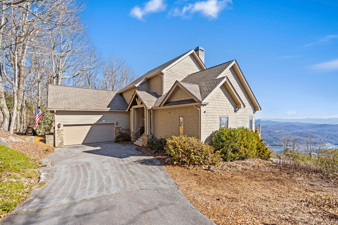 1482 Toxaway Drive