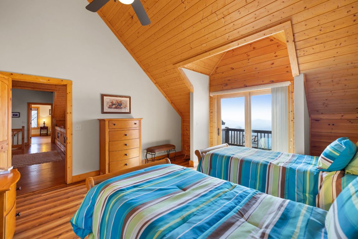 277 Kestrel Court