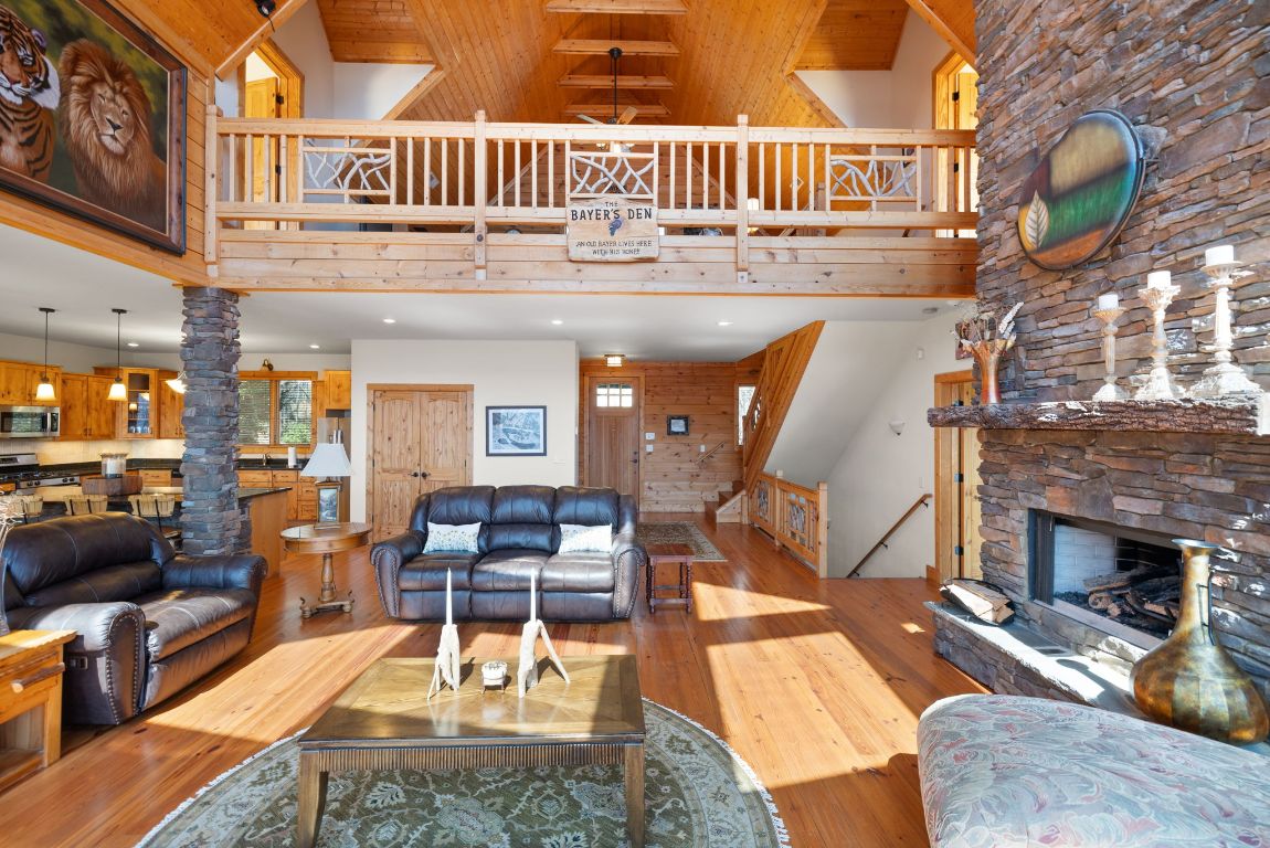 277 Kestrel Court