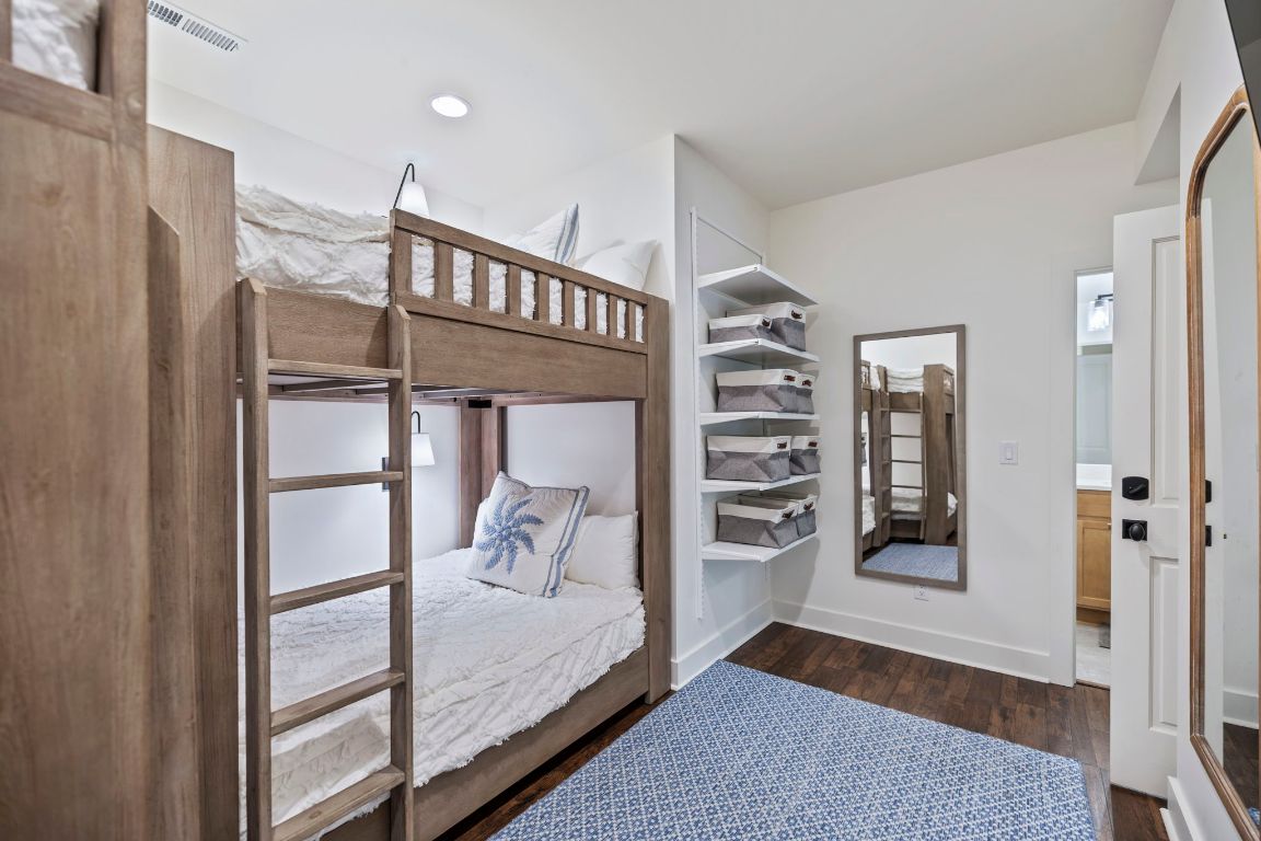 1048 Cherokee Trace