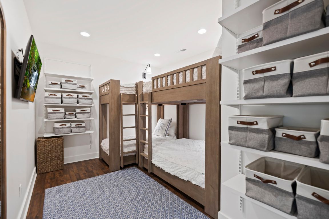 1048 Cherokee Trace