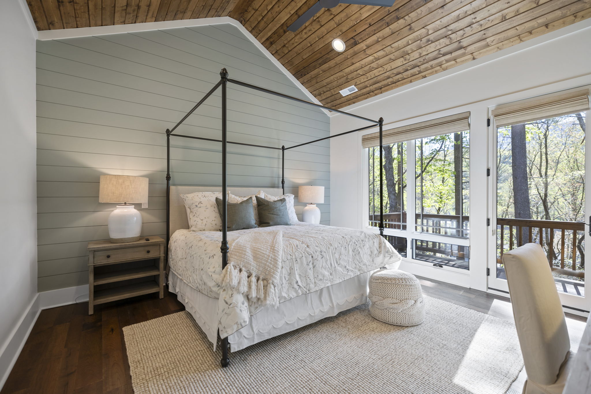 1048 Cherokee Trace