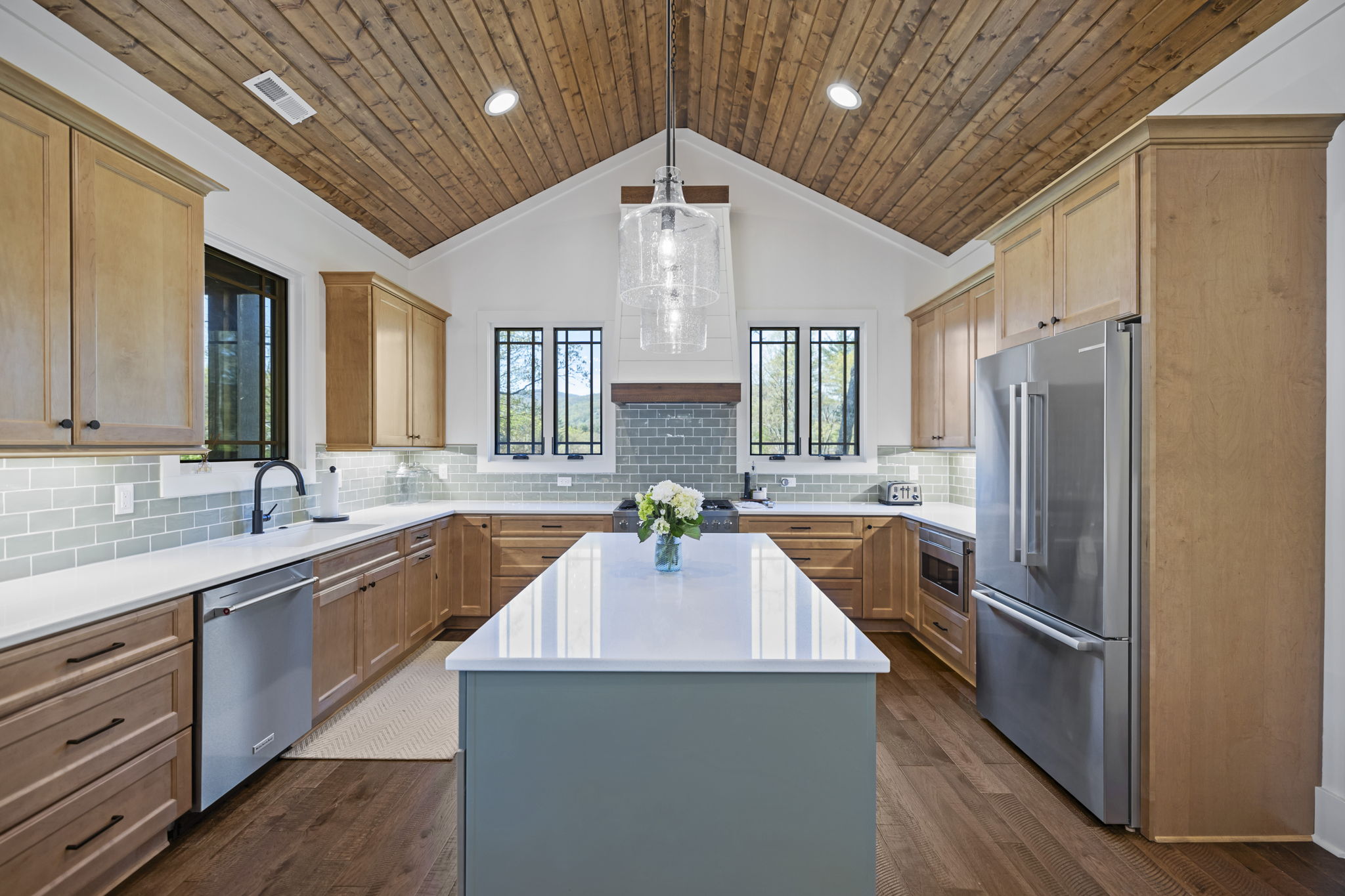 1048 Cherokee Trace