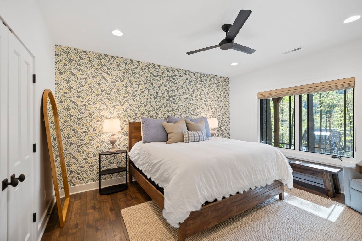 1048 Cherokee Trace