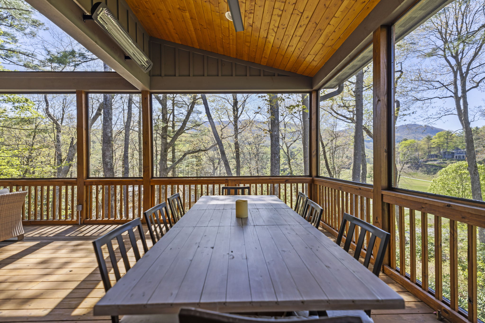 1048 Cherokee Trace