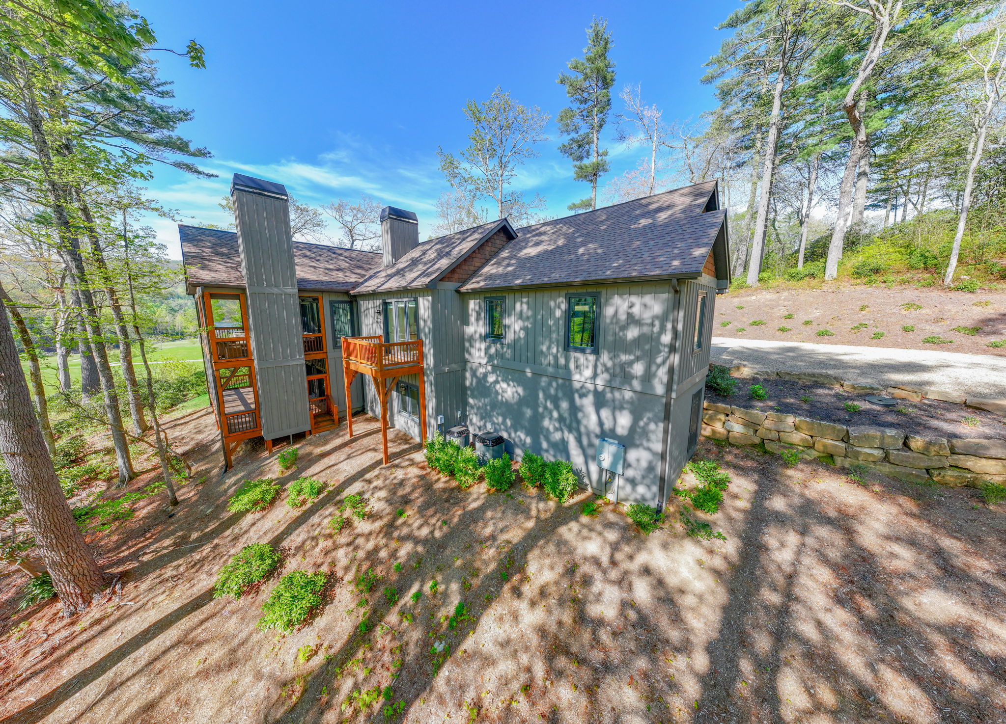 1048 Cherokee Trace