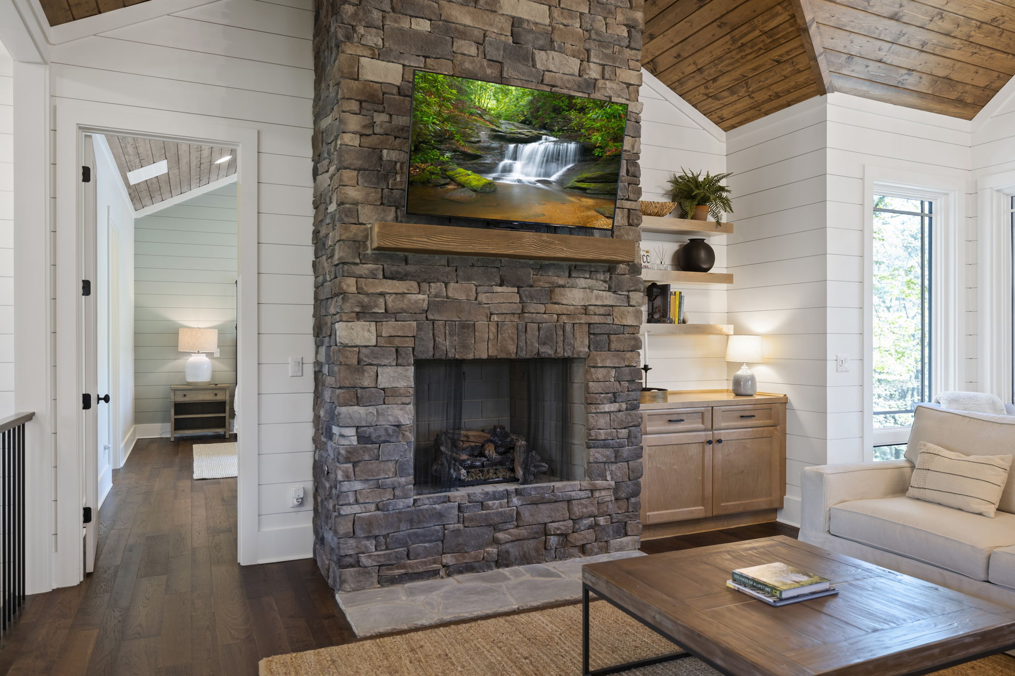 1048 Cherokee Trace