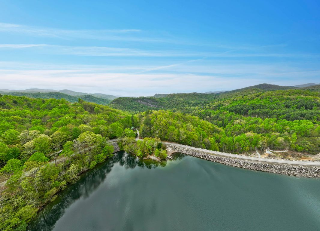 19 Winding Gap Lane