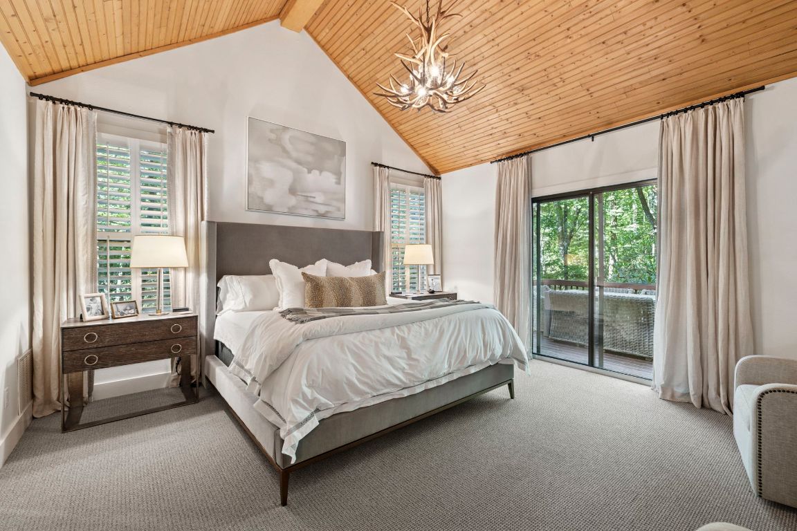 110 Sourwood Court