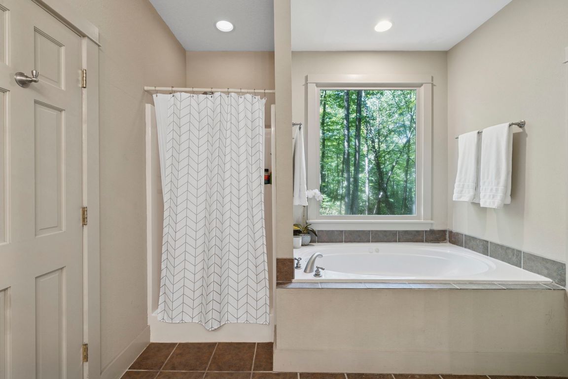 110 Sourwood Court