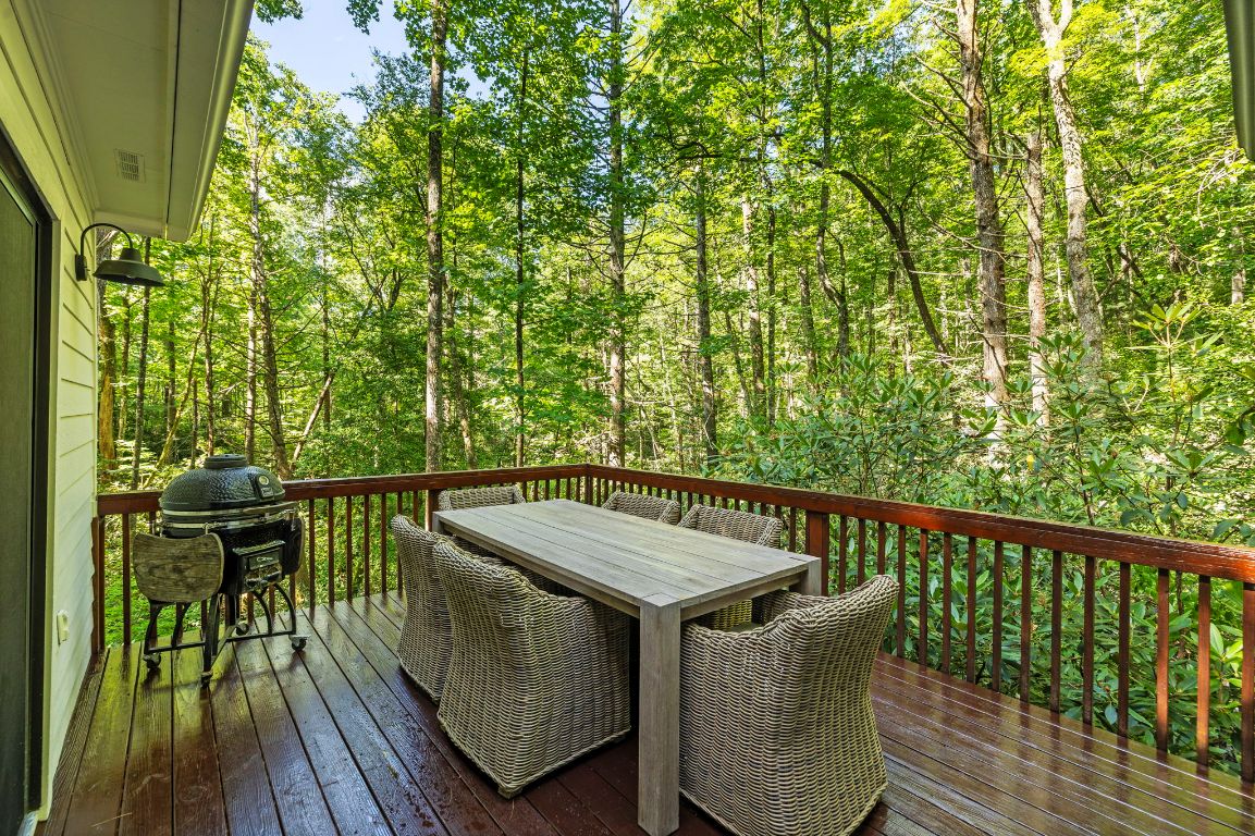 110 Sourwood Court