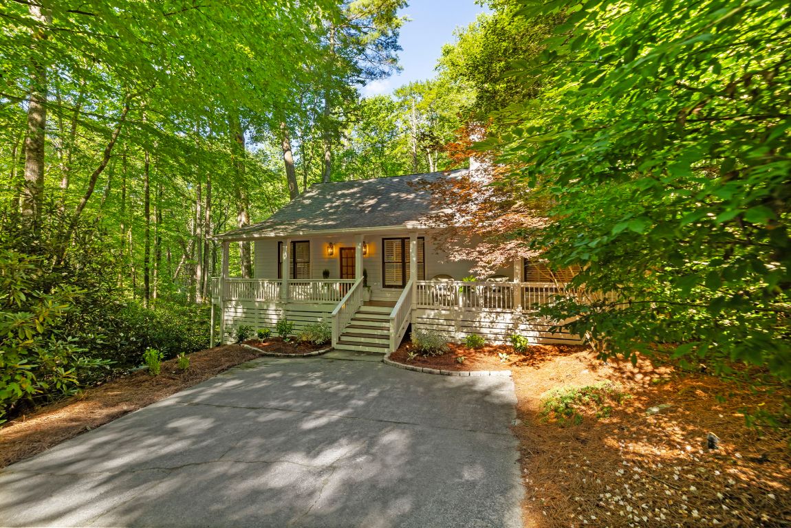 110 Sourwood Court